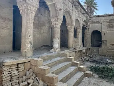 تنها ۱۰ خانه از ۵۰ خانه تاریخی در بافت تاریخی لار ثبت ملی شده‌اند