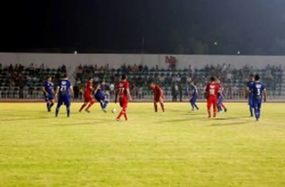 دربی پیشکسوتان استقلال و پرسپولیس در کیش با برتری آبی‌ها پایان یافت