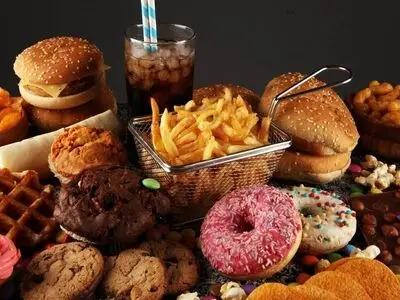 چرا میل به غذای چرب و بستنی بیشتر است؟