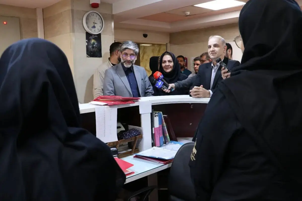 تجلیل رئیس کل دادگستری استان تهران از پرستاران بیمارستان سینا به مناسبت روز پرستار