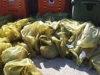 تلنبار شدن زباله‌ها در مرکز دیالیز ایذه