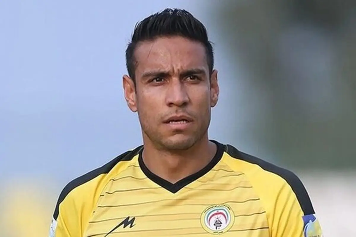 پرسپولیس به دنبال جذب زنده روح