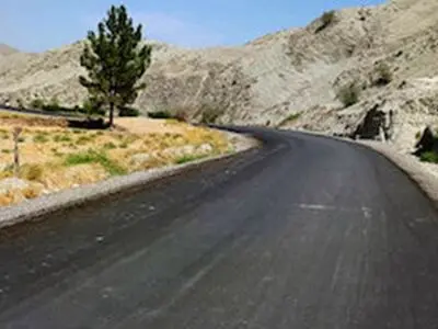 اتصال معمولان به کوهدشت از مسیر چهارقلعه در مرحله انتخاب پیمانکار /جاده پدافندی هاگه و پل افرینه در دست مطالعه