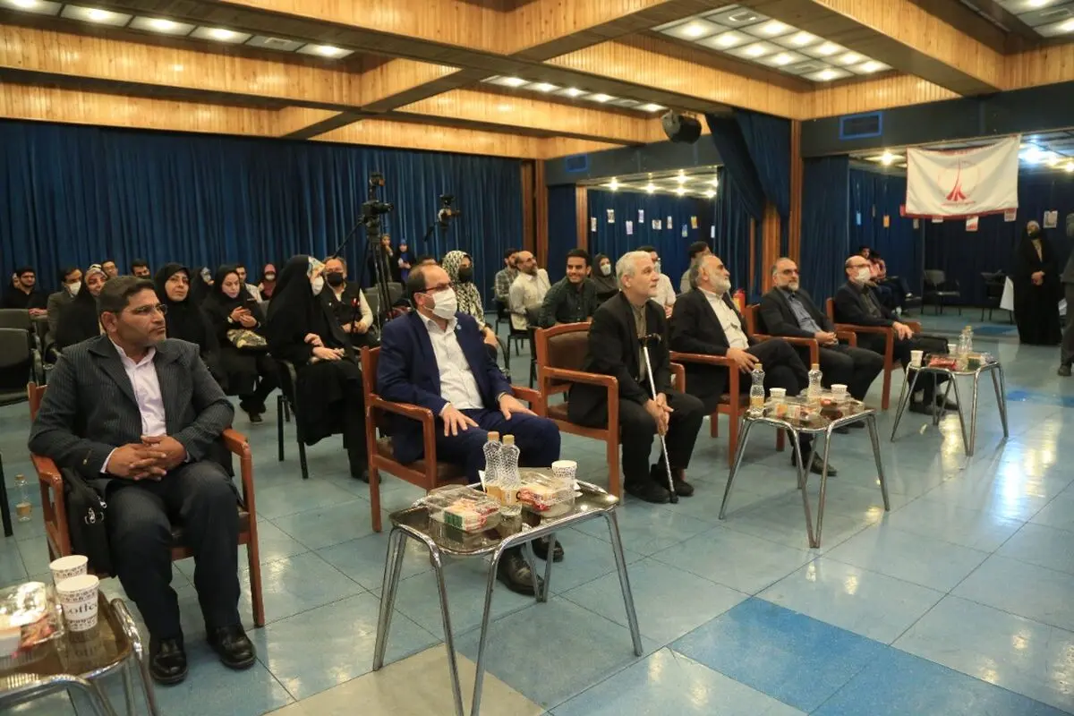 تشکل‌ها باید متناسب با مسائل روز در جامعه جریان‌ساز باشند