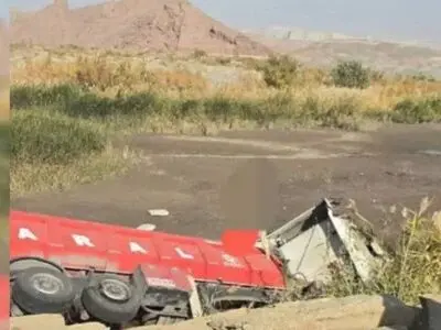 مرگ راننده یک کارخانه سیمان به دلیل نقص فنی تریلی