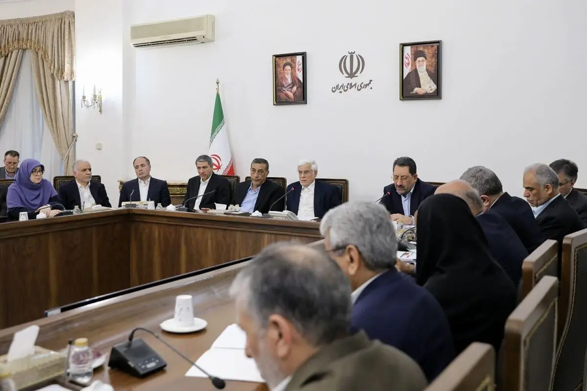 باید با استفاده از ظرفیت بخش خصوصی سیاست‌های حاکمیت را دنبال کنیم