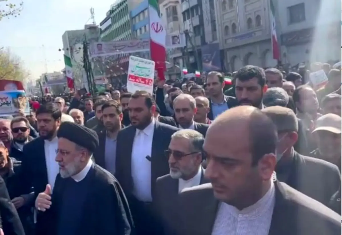 حضور رئیس‌جمهور در راهپیمایی ۲۲ بهمن