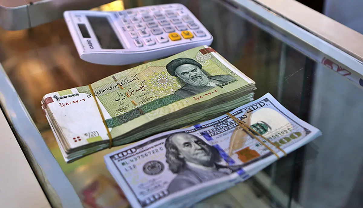 قیمت دلار و یورو در مرکز مبادله ایران؛ چهار‌شنبه ۲۴ آبان