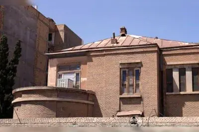 فعالان میراث فرهنگی: اثر ثبت ملی را بدون اجازه میراث تخریب کردند/ میراث فرهنگی خراسان رضوی: اثر از ثبت ملی خارج شده بود، شکایت می کنیم