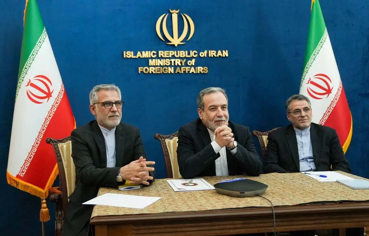نشست وبیناری وزیر امور خارجه با سفرا و رؤسای نمایندگی‌های جمهوری اسلامی ایران در قاره آسیا