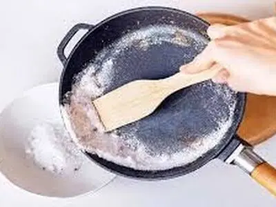 چربی ماهیتابه را داخل سینک نریزید + فیلم