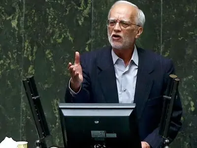 اگر قرار است مجلسِ در رأس امور نداشته باشیم یک پارلمان مشورتی با اعضای انقلابی تشکیل دهید/ امیدوارم شورای نگهبان همین امروز نظر خود را برگرداند