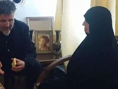 روایت زندگی همسر امام خمینی (ره) در شبکه مستند 