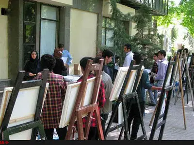 رشته نقاشی از هنرستان‌های فنی‌و حرفه‌ای حذف نمی‌شود