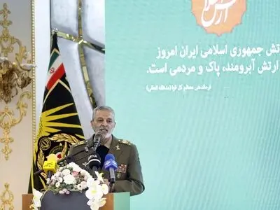 تجلیل از فرماندهان، معاونان و مسئولان پیشکسوت ارتش