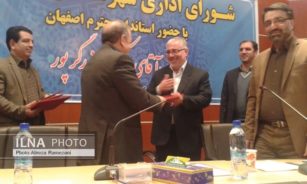 معاونان برنامه‌ریزی و سیاسی‌اجتماعی فرمانداری‌کاشان معرفی شدند