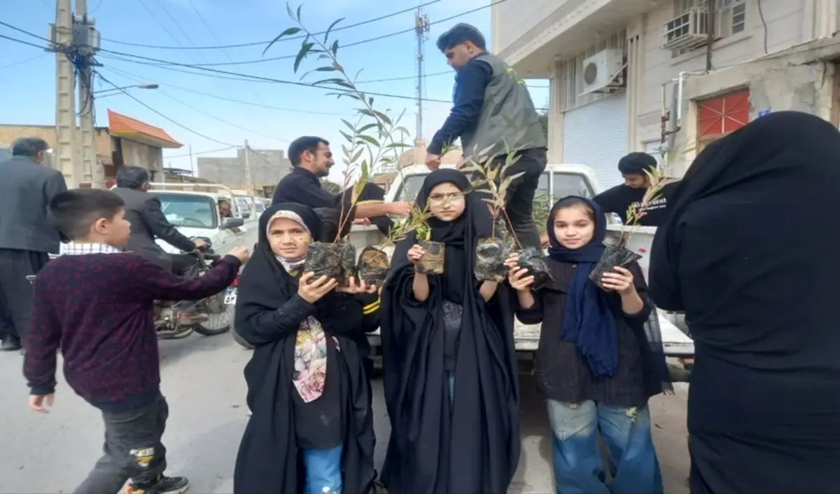 ۲۵ میلیون اصله نهال آماده توزیع در میان مردم است