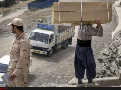 نگرانی کسبه و کولبران محلی از رسمی‌شدن حمل بار در مرزهای غربی/بازار رسمی «پیله‌وری» ارتزاق مردم را زمین می‌زند 