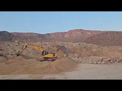 شکایت پایگاه میراث جهانی تخت‌جمشید از شهرداری مرودشت/ کوه رحمت همچنان تراشیده می‌شود! 