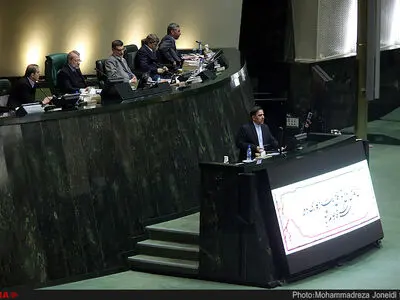 مجلس الشوری یمنح الثقة مجددا لوزیر الطرق وبناء المدن