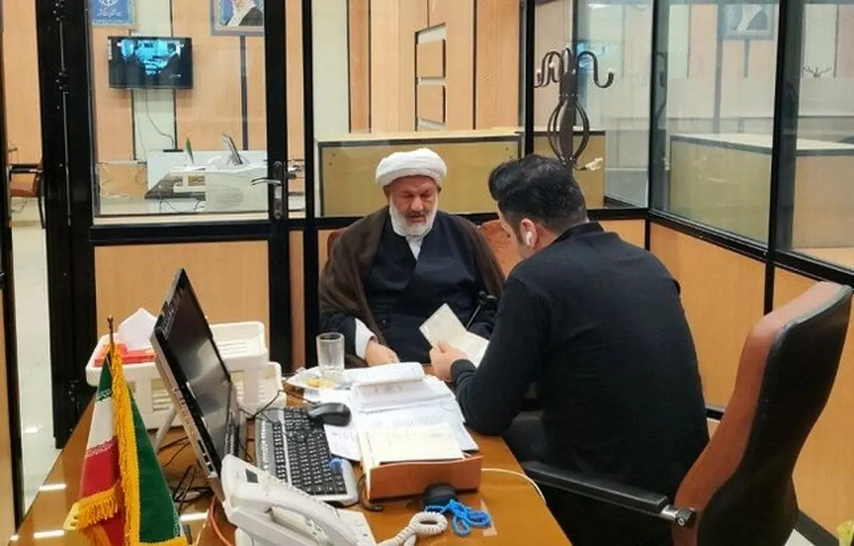 علی رازینی برای انتخابات مجلس خبرگان رهبری اعلام کاندیداتوری کرد