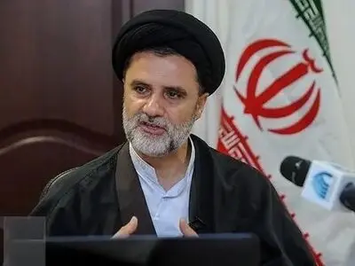 مخالفت نبویان با تجمع‌کنندگان حجاب: تندروها به دنبال مقابله با رهبری هستند
