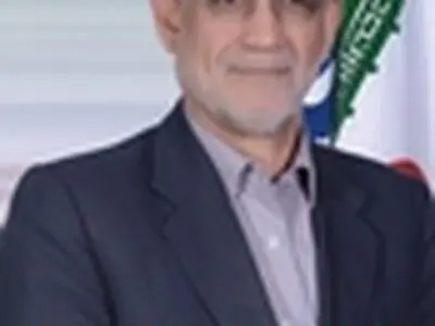 عقب نشینی از مصالح ملی و آرمان‌های ملت هرگز نباید صورت گیرد