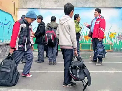 هشدار برای کوله‌پشتی غیر استاندارد و اختلالات قامتی دانش‌آموزان 