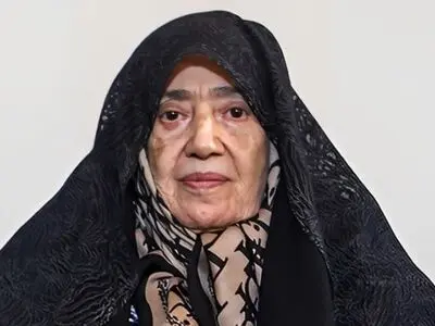 مستند «زیبایی دنباله دار» فیلمی درباره زینت السادات امامی