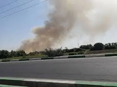 دود شدید غرب تهران مربوط به آتش‌سوزی دپوی زباله است/فیلم