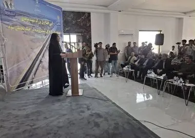پشت هر کیلومتر راه، مجموعه‌ای از تلاش‌های راهداران، راه‌سازان، مهندسان، کارگران و پیمانکاران قرار دارد