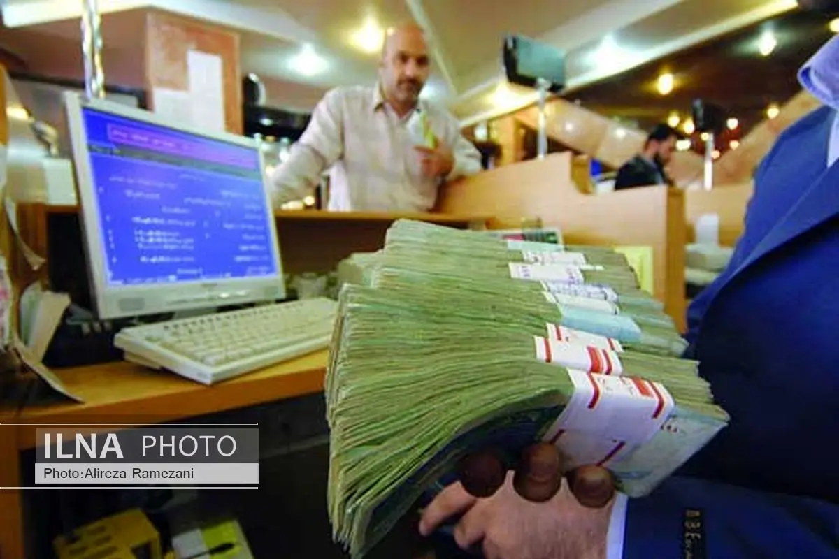 کاهش نرخ سود بانکی فقط با رونق تولید امکان‌پذیر است