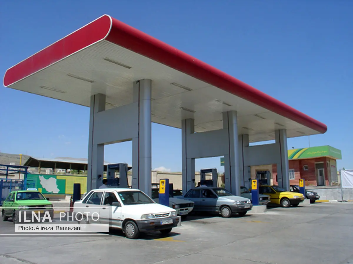 برندسازی جایگاهها در دست انداز شهرداریها / بنزین یورو 2 یا 6 برای خودروی ایرانی فرقی ندارد