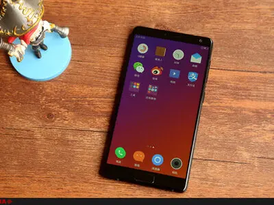 گوشی لنوو Zuk Edge وارد بازار ایران شد/ پرچمداری قدرتمند و ارزان قیمت از دیار چین