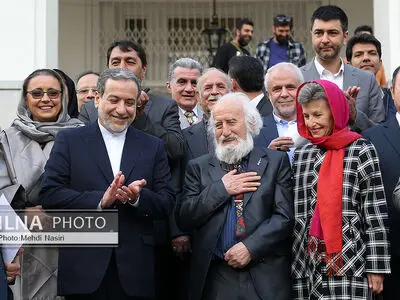 ویدئو/ نود و دومین سالروز تولد "حسین محجوبی" در موزه هنرهای زیبا واقع در مجموعه سعدآباد