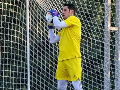 اخباری زیر تیغ جراحی رفت!