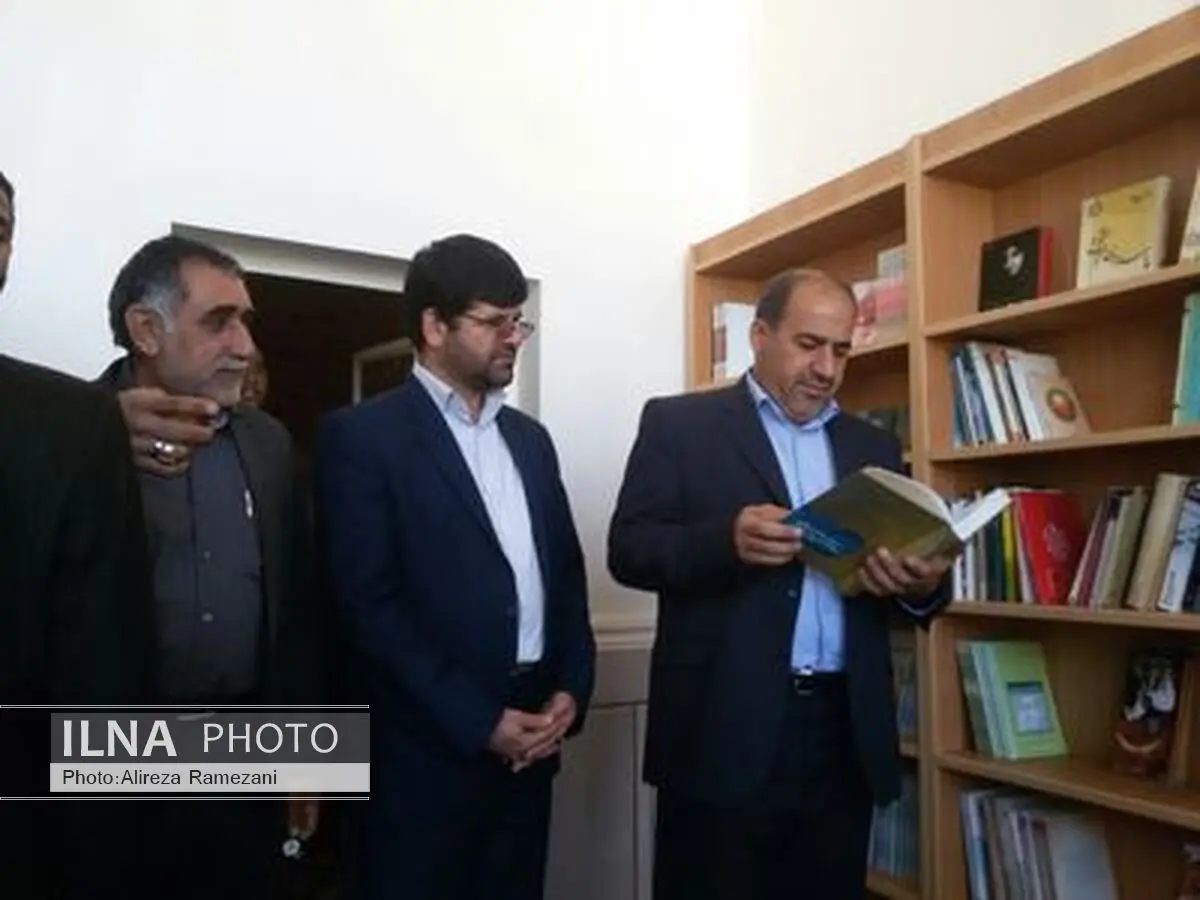 کتابخانه کانون فرهنگی هنری عاشورا در شهرستان باوی افتتاح شد