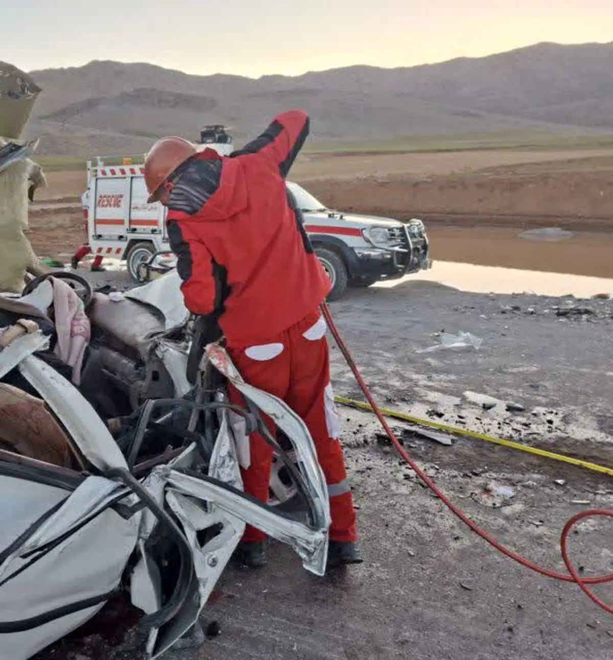 تصادف زنجیره‌ای سه خودرو در آزادراه شاهچراغ (ع) با ۲ فوتی و ۶ مصدوم