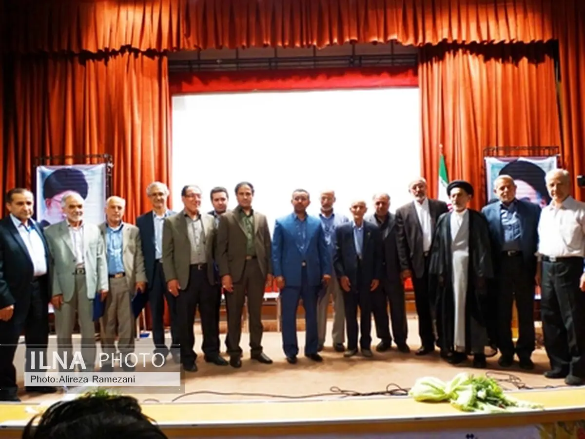 اولین گردهمایی مدیران سابق آموزش و پرورش لرستان‌ پس از انقلاب برگزار شد