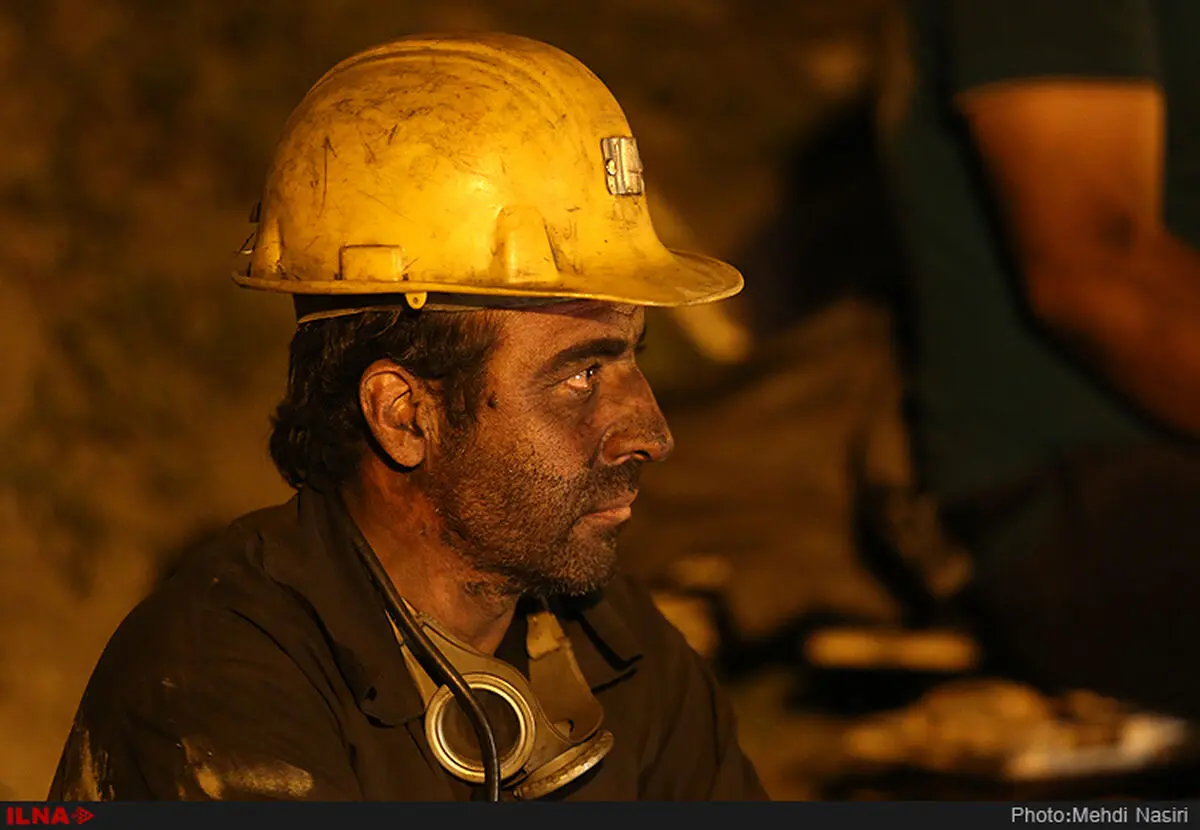 ما معدنکاران چادرملو در عزای همکاران آزادشهری سیاه پوشیم