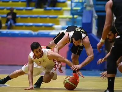 افشاریان: مجبوریم برابر پترو حاضر شویم/ تیم ما منتنخب ماهشهر است نه صنایع پتروشیمی!