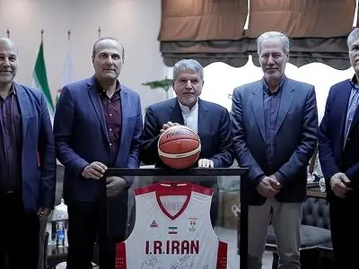 به اسم بسکتبال، بسکتبال را نابود می‌کنند (یادداشت روز)