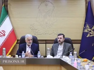 در حوزه بهداشت و درمان فراتر از حداقل قواعد استاندارد هستیم