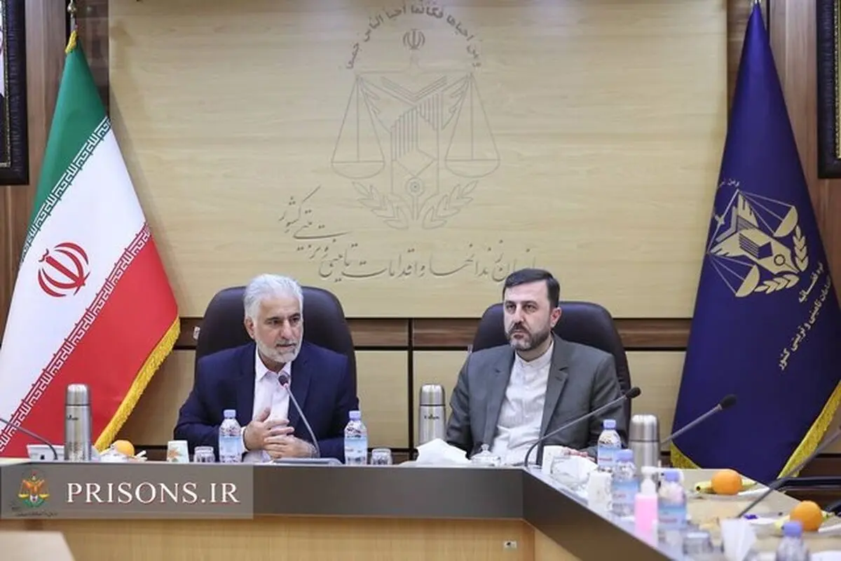 در حوزه بهداشت و درمان فراتر از حداقل قواعد استاندارد هستیم