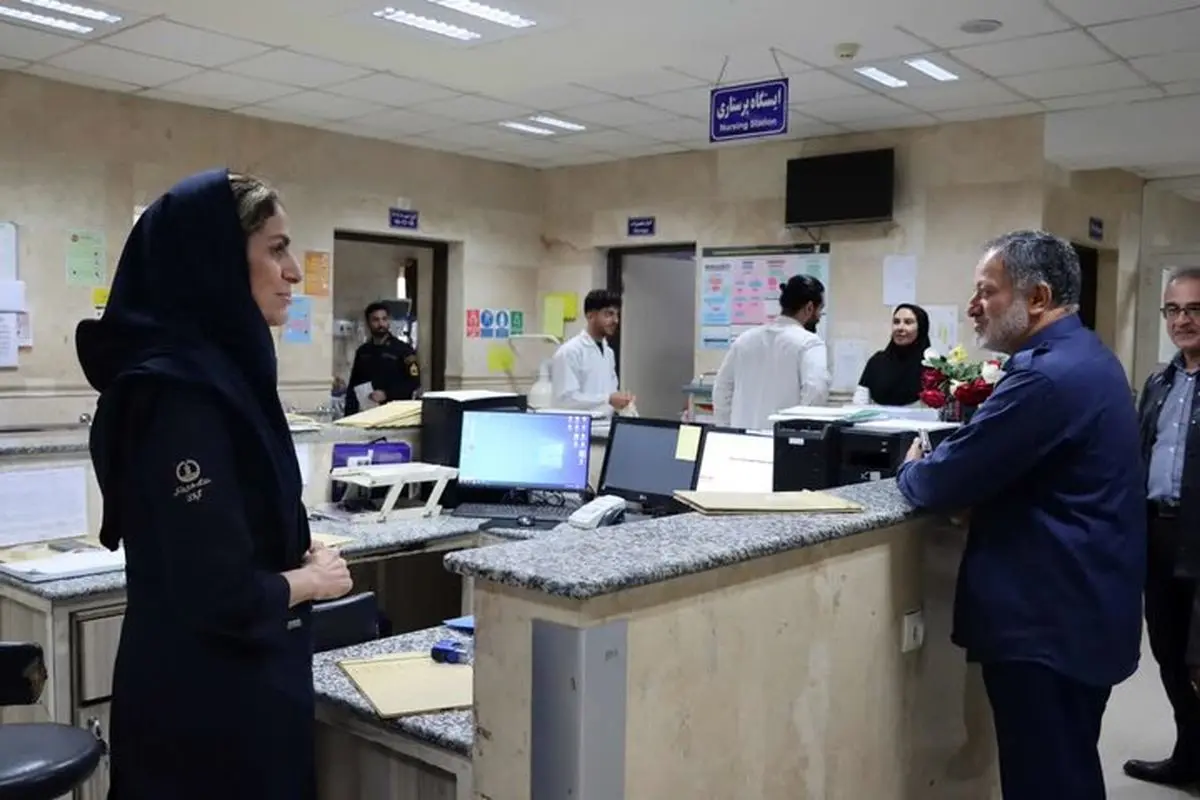 پرستاران با صبر و شکیبایی خود در قبال بیماران و همراهان آنان ایثار میکنند