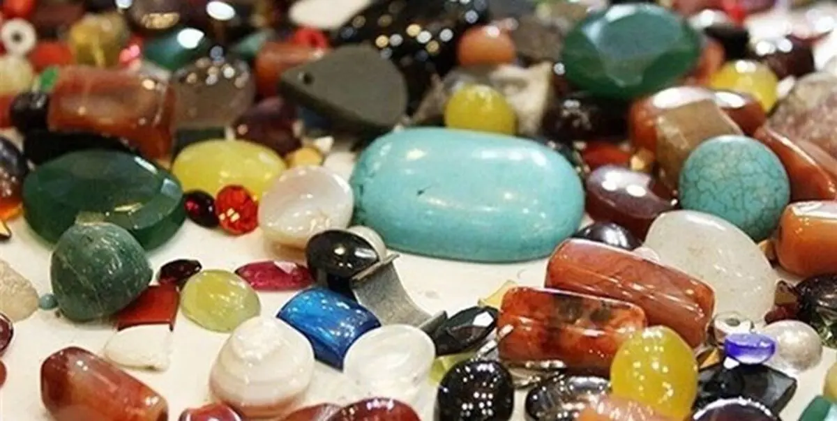 حضور۲۰ غرفه از گوهرسنگ‌ها در نمایشگاه طلا و جواهر مشهد