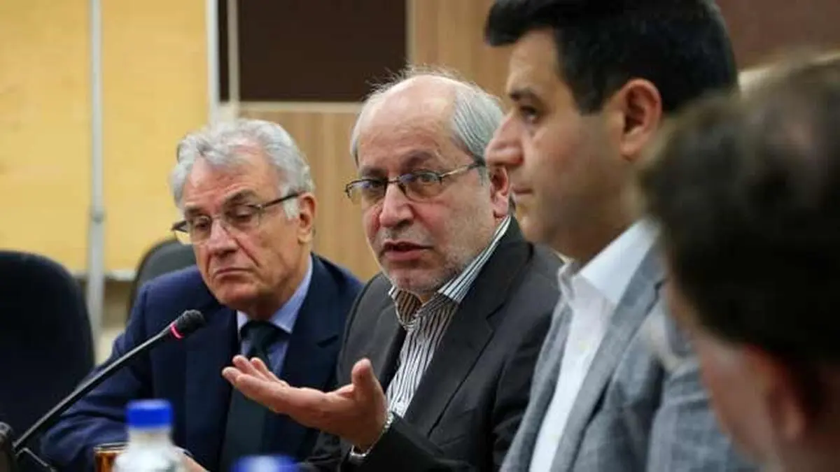 عبور از چالش‌های اقتصاد ایران نیاز به گفتمان ملی غیرسیاسی دارد