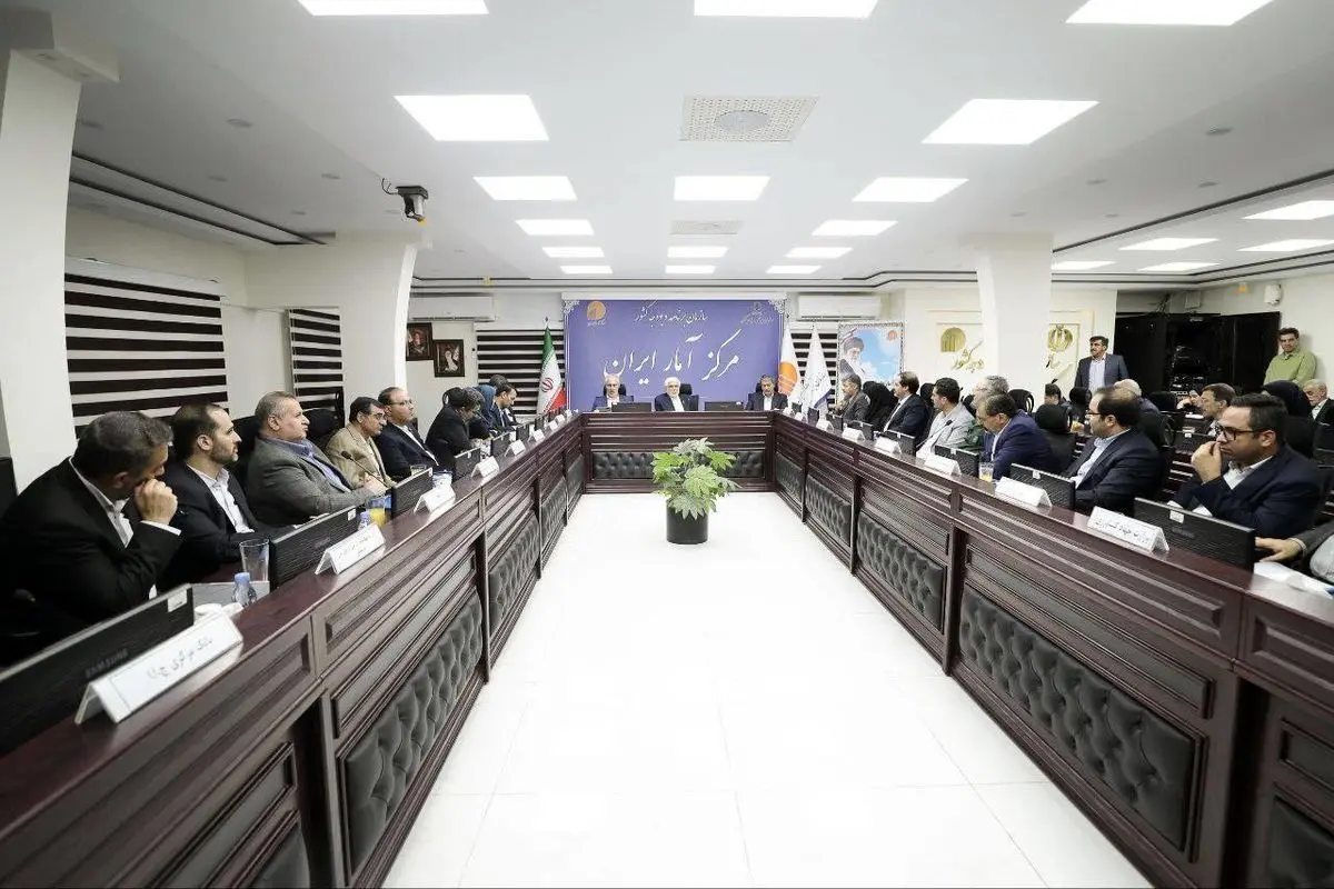 دخالت بیمورد مسئولان باعث میشود میان جوانان و ارزشها و نمادهای ملی فاصله بیفتد