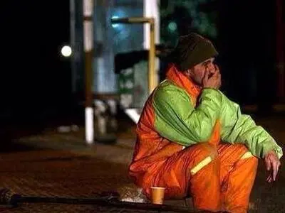 انتظار کارگران شهرداری رودبار برای وصول مطالبات قدیمی/ نارضایتی از کار با پیمانکار