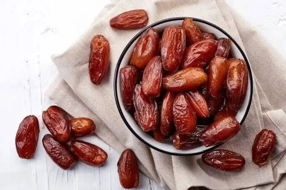 معجزه خرما در سلامت سیستم گوارشی؛ چقدر خرما در روز مصرف کنیم؟